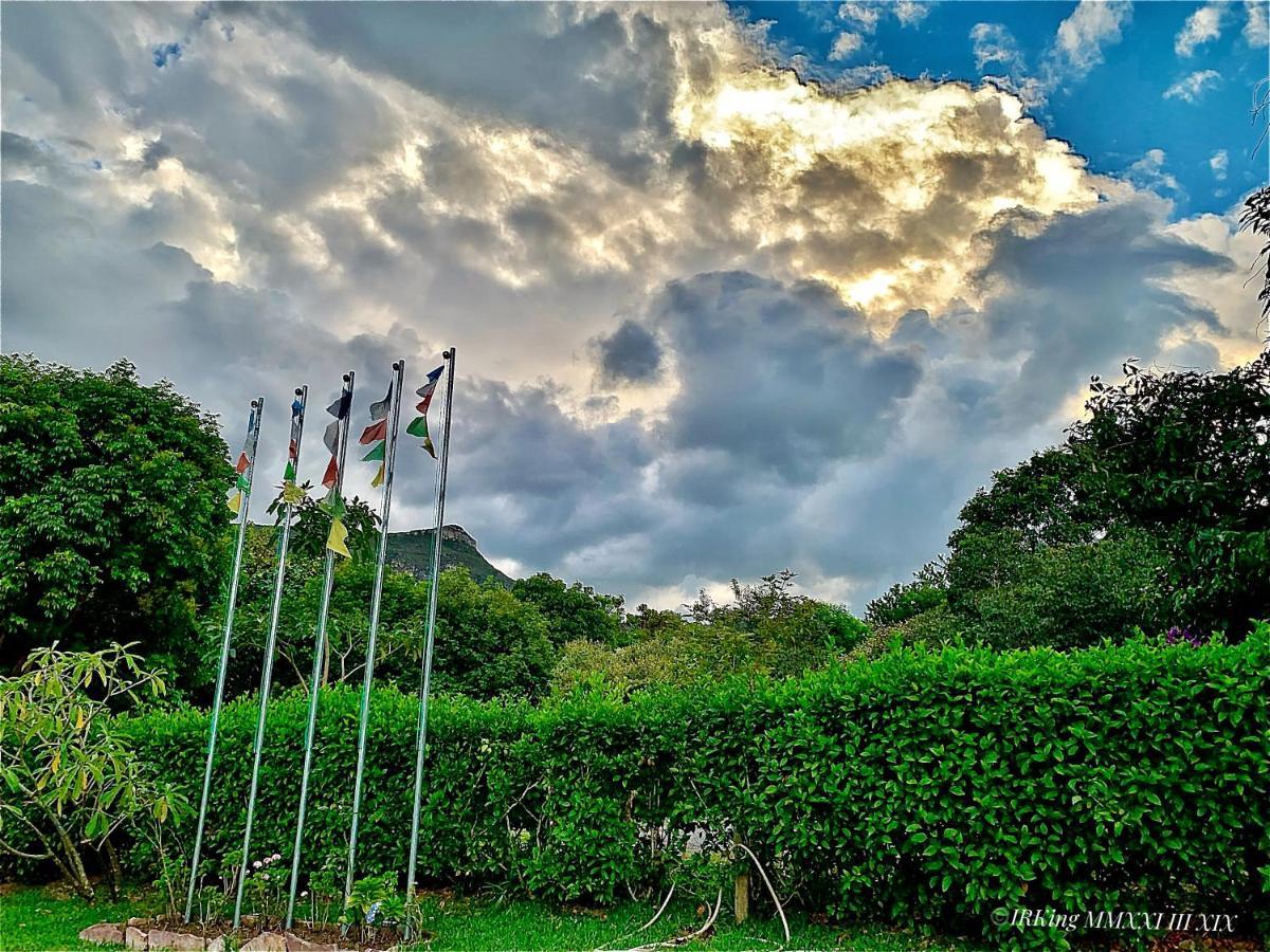 Pousada Lakshmi Hotel วาเล ดู คาเปา ภายนอก รูปภาพ